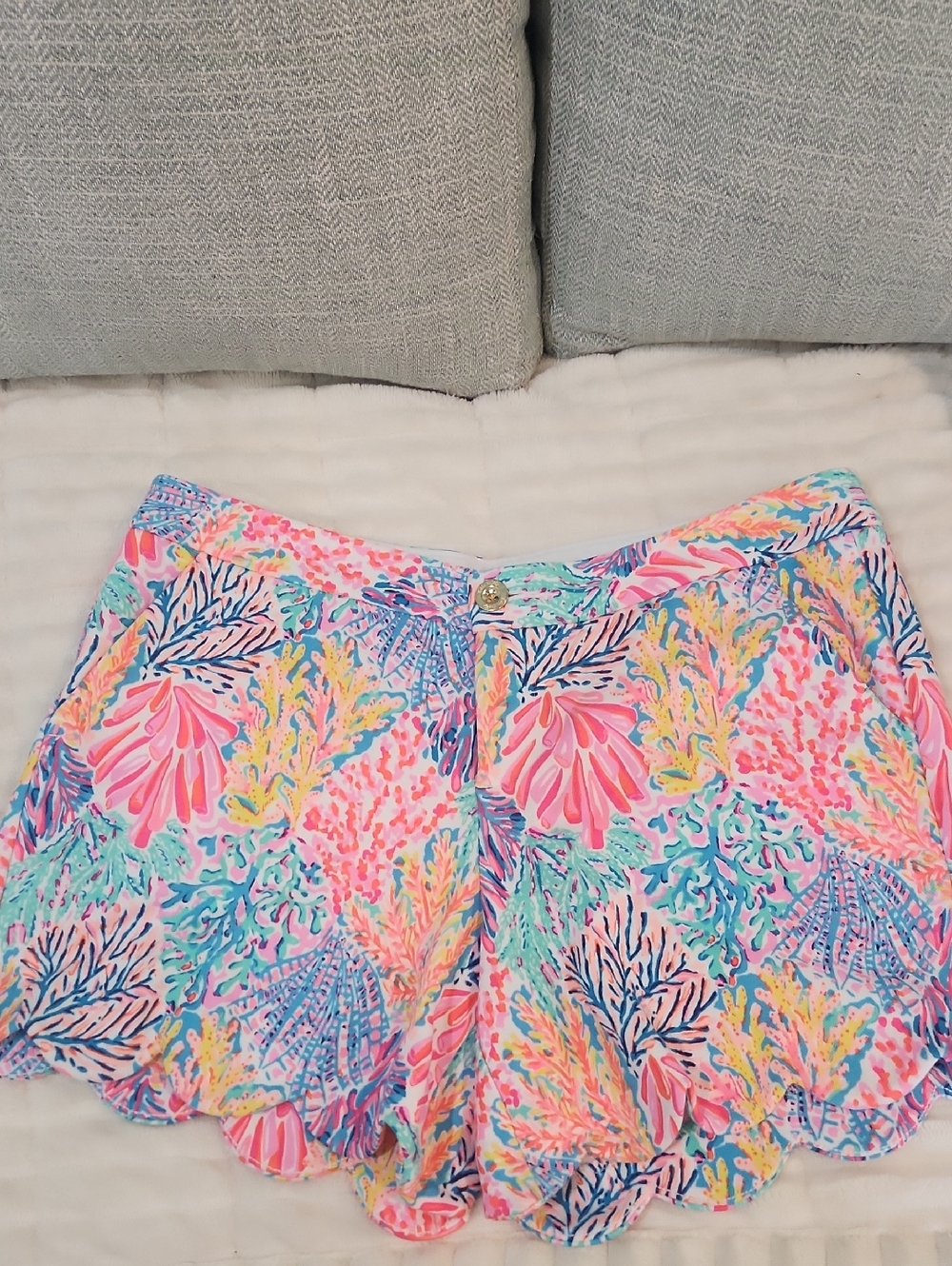 Lilly Pulitzer Coral Reef Scalloped Hem Shorts - Pink Multi